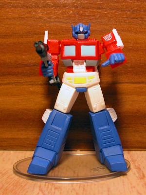 ACT 2 Convoy with Megatron in gun mode (chase)