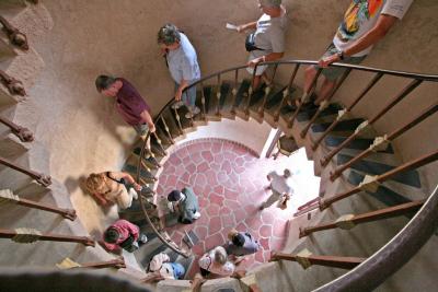 015 Group going down spiral staircase_9976Ps`0503031442.jpg