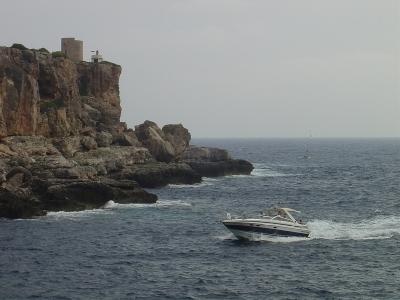Einfahrt Hafen-Bucht  Cala-Figuera