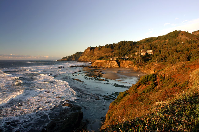 Looking north from Devils Punchbowl