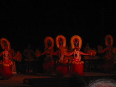 Polynesian dancers at the lu'au