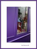 Violet shop, Paris