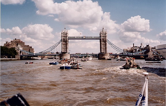 tower bridge1-j.jpg