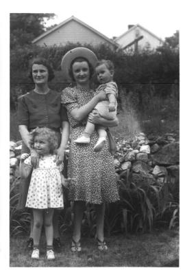 Grace, Bea, Mom, Al, about 1941