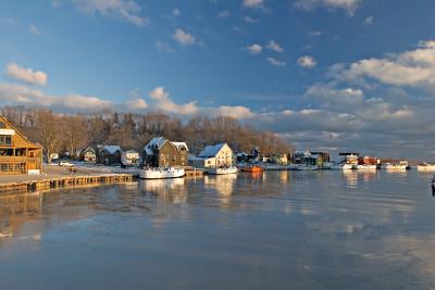 port_stanley_in_winter