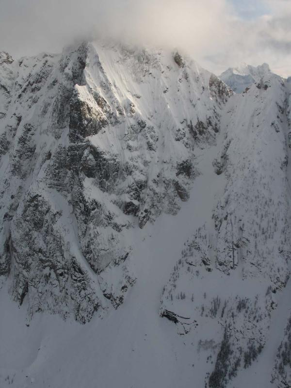 Hardy NW Face (Hardy040405-30adj.jpg)