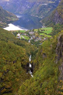 _J2F7265norge_geiranger2720040922.jpg