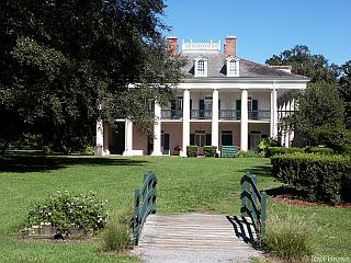 the plantation's manor house