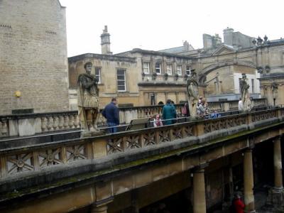 The upper walkway around the main bath.