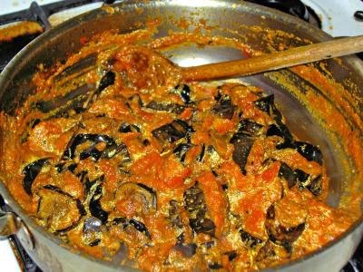 sauce mixed with eggplant