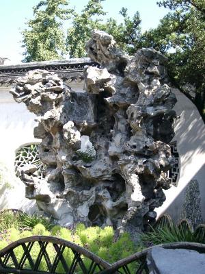 Taihu Shi at Jichang Yuen 01寄暢園內的太湖石