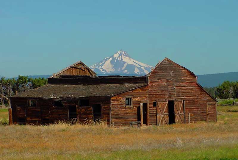 Old Barn at Sisters