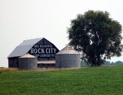 Rock City Barn by K Miller