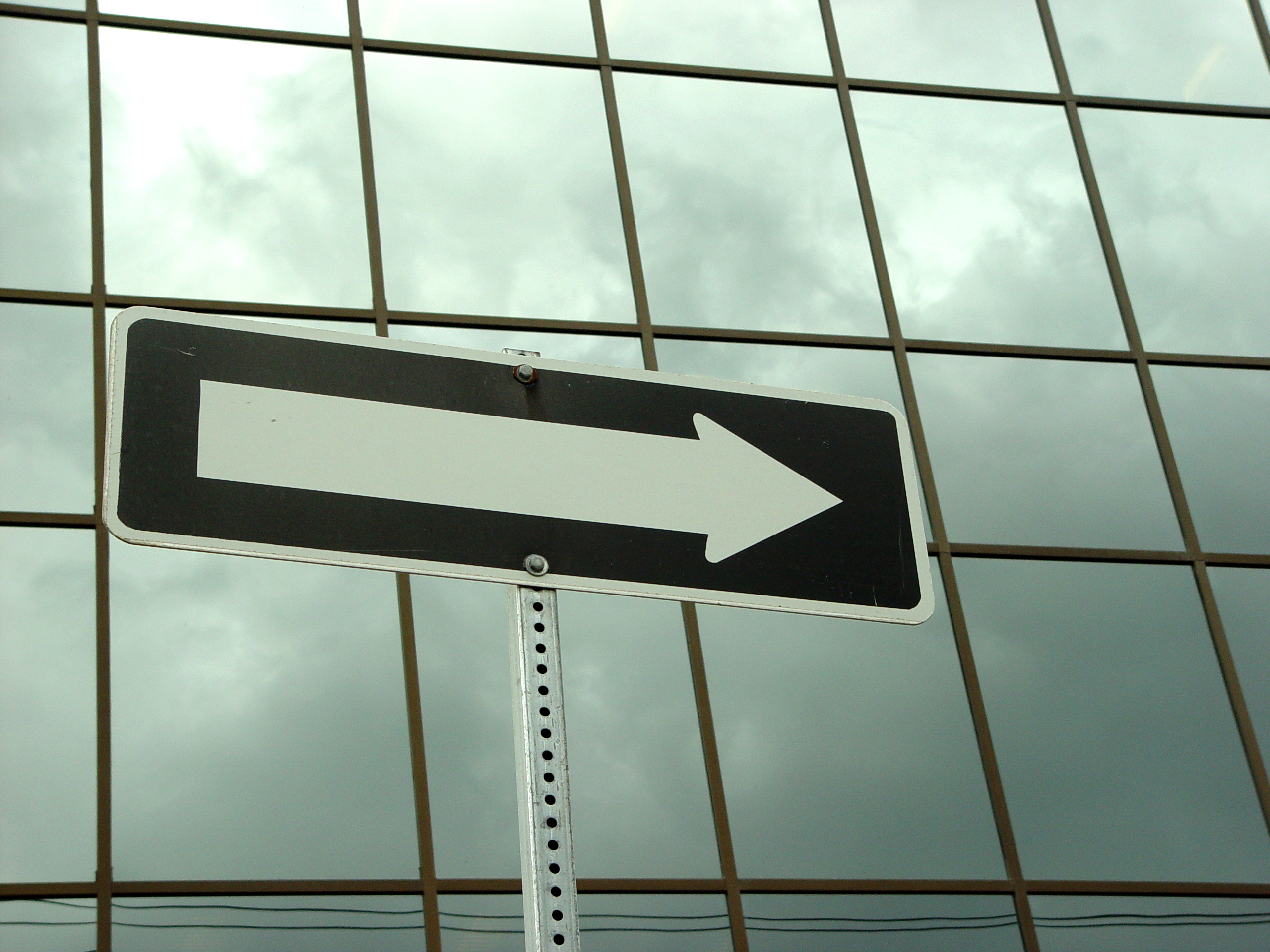 7th<br><B>Oneway</B><BR><FONT size=1>by Tim Pohl</FONT>