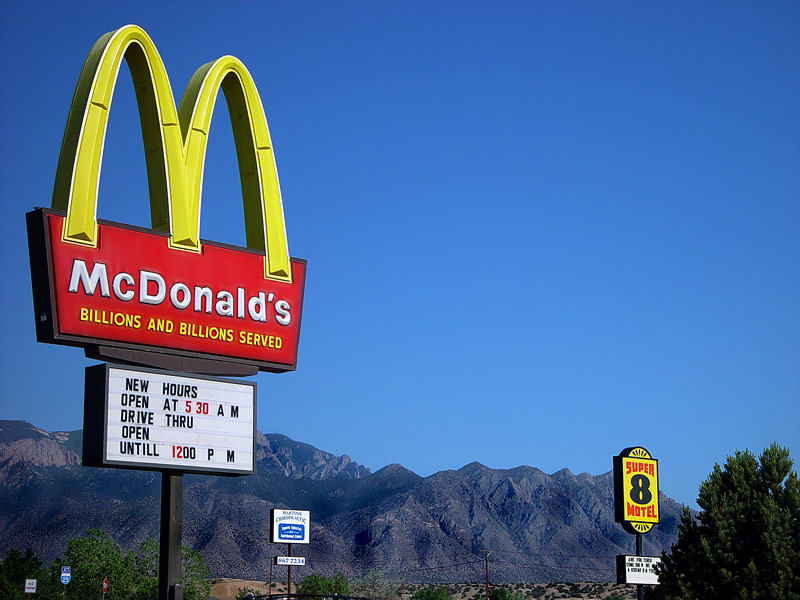 McDonalds en viejo El Camino Real (mcdonalds on I-25) by MxCat