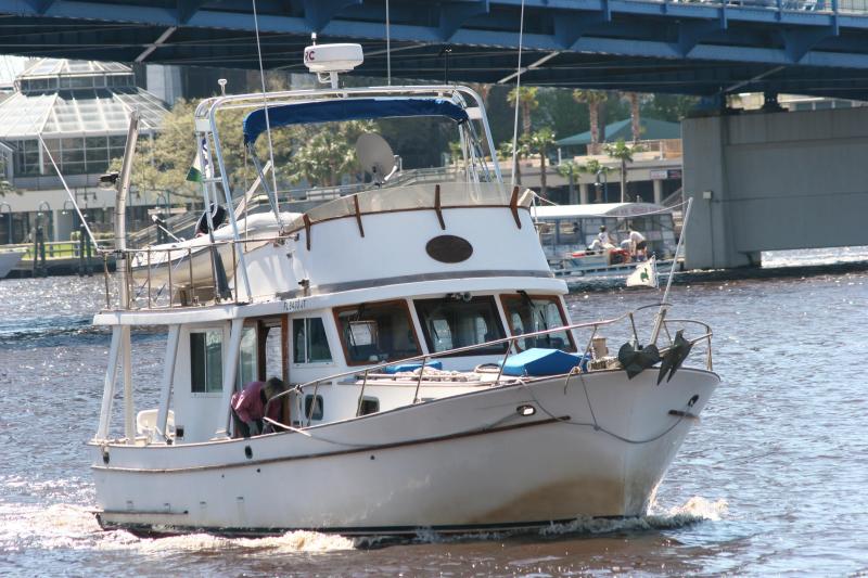 yacht.JPG