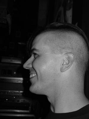 Dsc03906.jpg Dj Techbat http://www.geocities.com/fruitbat03/