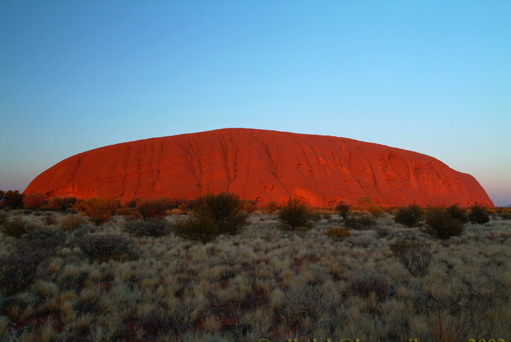 Uluru.jpg