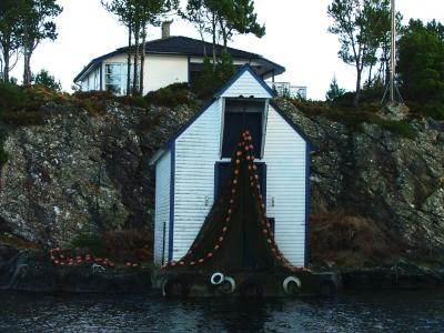 Et Naust A SeaHouse with Fishermans net