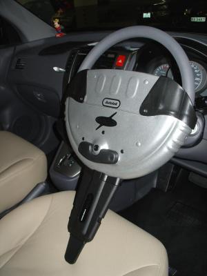 Driving Wheel Lock (11-1-2005)