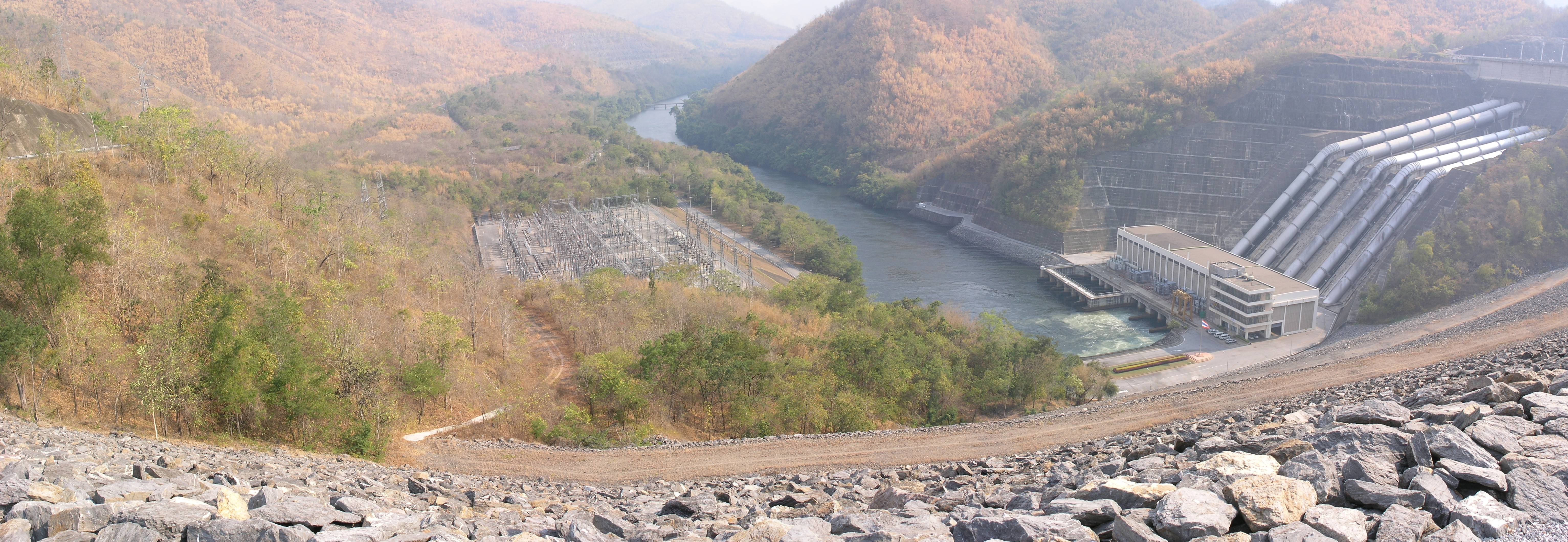 Srinakarin Dam Top 2