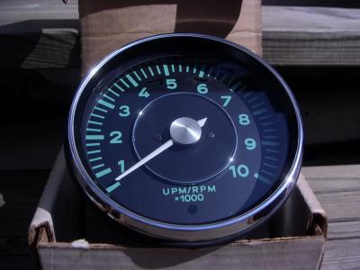 10,000 rpm Tachometer, Early 911 (Green Face Dial) Photo 1