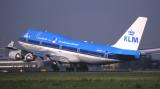 PH-BFY  KLM  B747-406    Rotating runway24