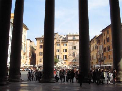 Pillars of Pantheon n Piazza Rotonda