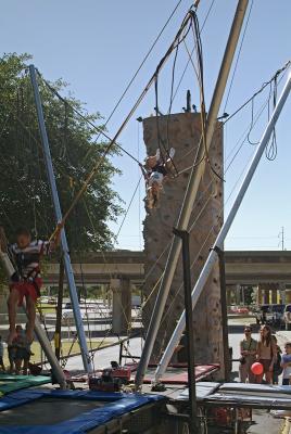 suspension trampoline 01