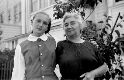 Becky,Helen.jpg