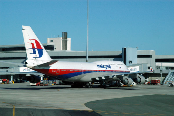 Malaysian 747 at Perth