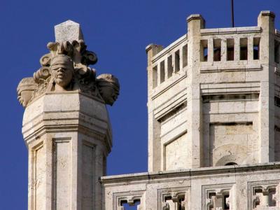 2005-01-13: Cagliari's town hall (detail)