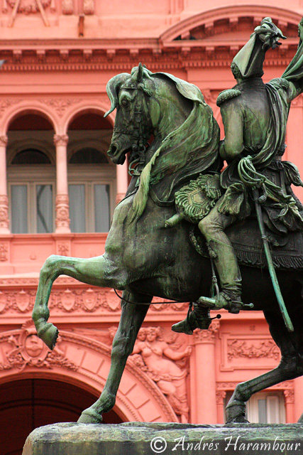 monumento-casa-rosada.jpg