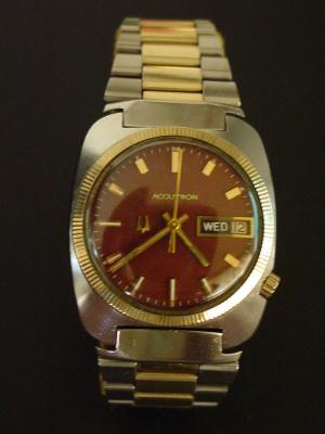 218  Day / Date 2-tone N2