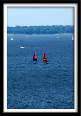 u15/chocolatte/medium/41903189.redsailboats1_resize.jpg