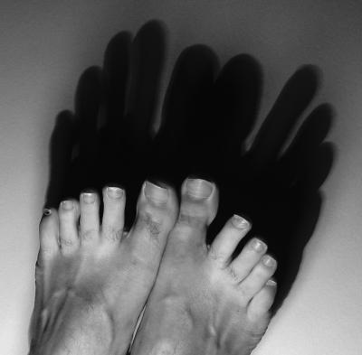 Foot shadows