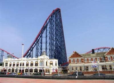 3 Pepsi Max towers over everything.