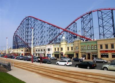 11 Over the tram tracks  towards the coasters center.