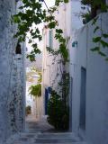 So dont hesitate to wander in the narrow streets of Chora...