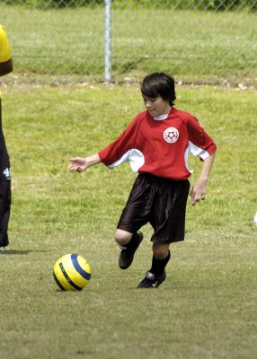 GiantsSoccer042305_001.jpg