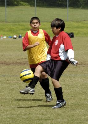 GiantsSoccer042305_020.jpg