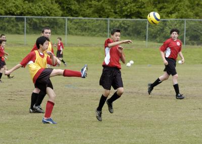GiantsSoccer042305_048.jpg