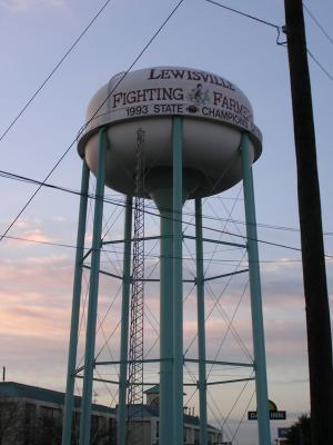 Lewisville Tx water tower.JPG