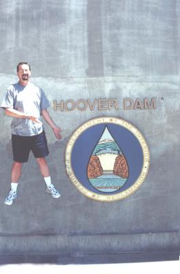 u15/dwstxs/medium/38896200.DoyleLevitatingatHooverDam.jpg