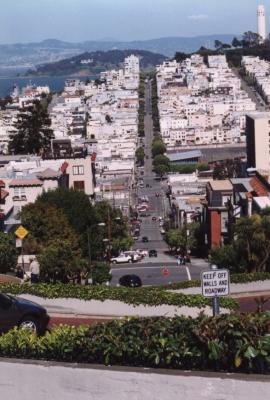 Lombard Street - San Francisco.jpg