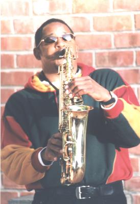 Street Performer - Sax player - San Francisco - Pier 39.jpg