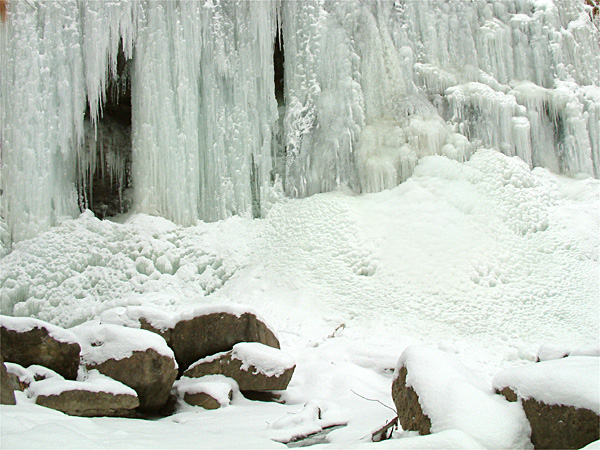 waterfalls2.jpg