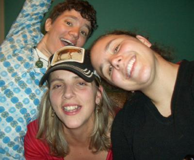 u15/edoyle/medium/38894842.EmilyCritandDonkey.jpg