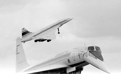 TU-144_BW_Concorde.jpg