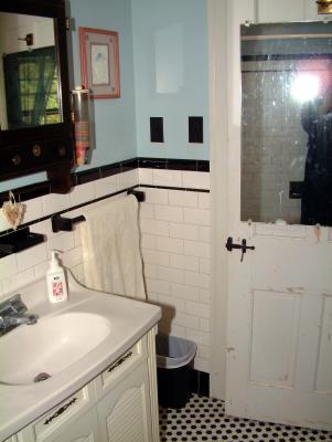 View to the right of the sink.